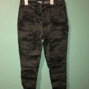 Camo jeans